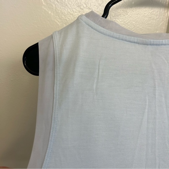 Athleta Cloudlight Hybrid Tank Too Ethereal Blue Size Medium Talk Breathable - Picture 7 of 7